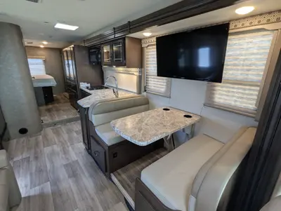 2020 Thor Motor Coach Four Winds 31W photo 11