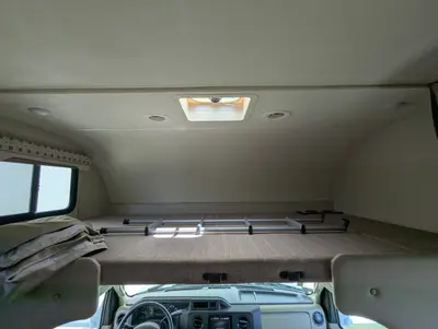 2020 Thor Motor Coach Four Winds 31W photo 10