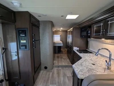 2020 Thor Motor Coach Four Winds 31W photo 16