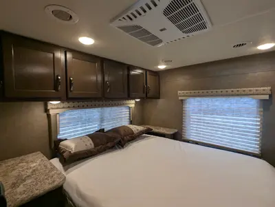 2020 Thor Motor Coach Four Winds 31W photo 25
