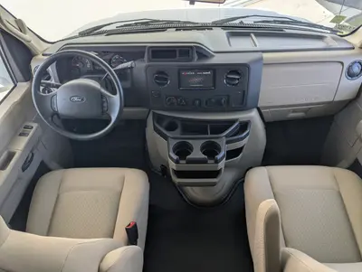 2020 Thor Motor Coach Four Winds 31W photo 9
