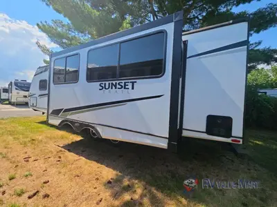 2024 CrossRoads RV Sunset Trail photo 3