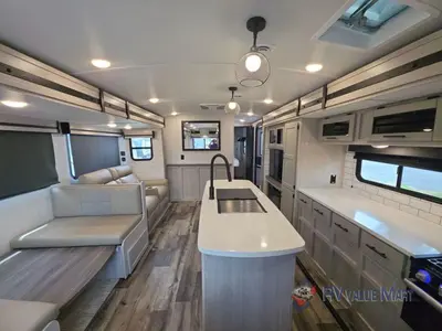 2024 CrossRoads RV Sunset Trail photo 10
