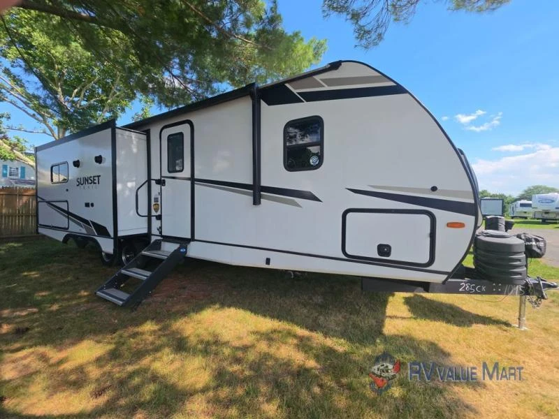 2024 CrossRoads RV Sunset Trail exterior