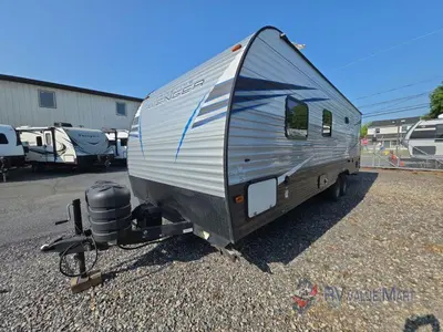 2021 Prime Time RV Avenger photo 2