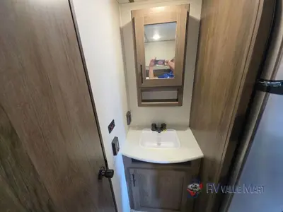 2021 Prime Time RV Avenger photo 22