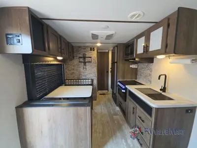 2021 Prime Time RV Avenger photo 10
