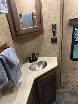 2022 OUTDOORS RV MANUFACTURING GLACIER PEAK photo 33