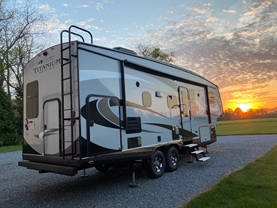 Used 2022 Outdoors Rv Manufacturing Glacier Peak F27MKS