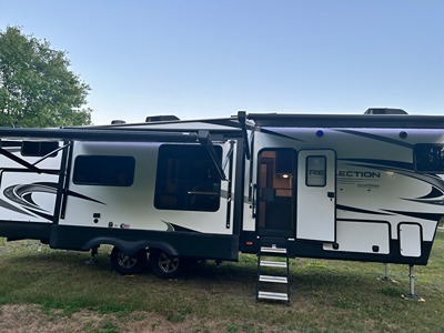 Used 2023 Grand Design Reflection 311BHS