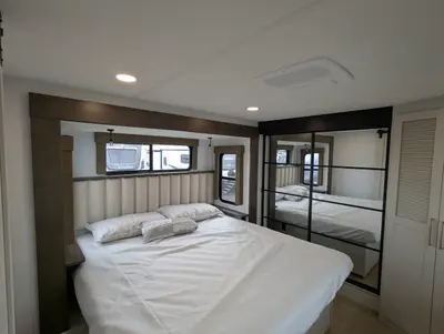 2027 Alliance RV Paradigm 310RL photo 19