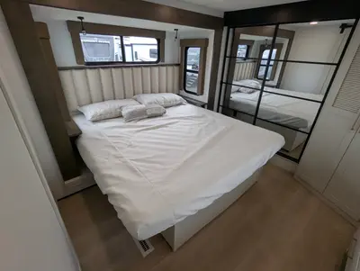 2027 Alliance RV Paradigm 310RL photo 18