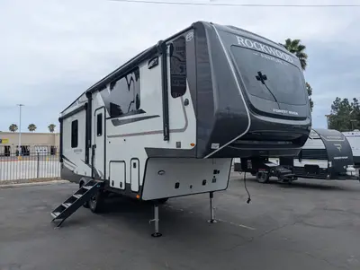 New 2027 Forest River Rockwood Signature 290SFK