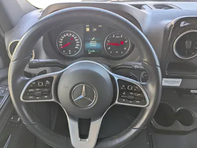 2022 Winnebago Navion Navion photo 12