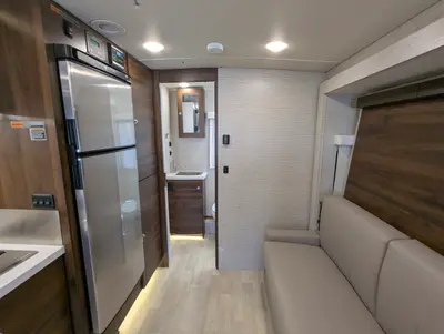 2022 Winnebago Navion Navion photo 25