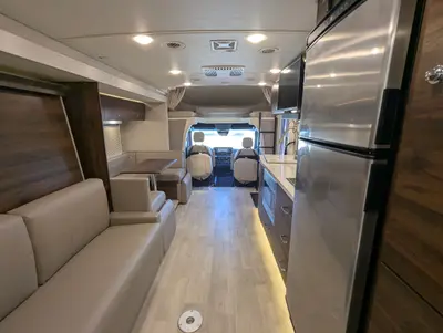 2022 Winnebago Navion Navion photo 35