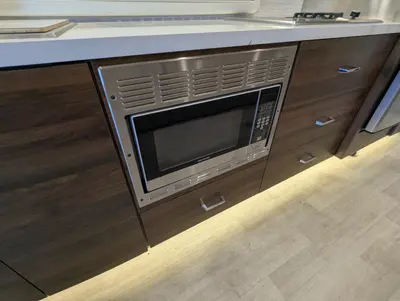 2022 Winnebago Navion Navion photo 20
