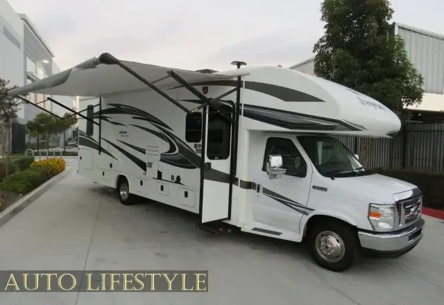 2015 JAYCO GREYHAWK exterior