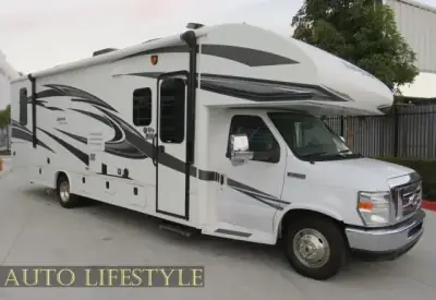 2015 JAYCO GREYHAWK photo 3