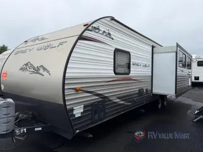 2015 Forest River RV Cherokee Grey Wolf photo 3