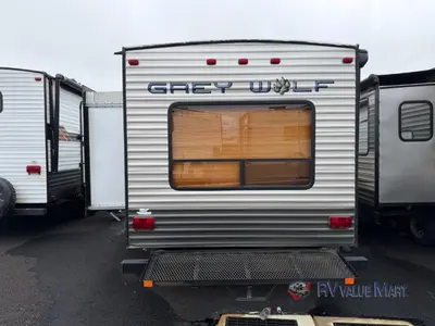 2015 Forest River RV Cherokee Grey Wolf photo 4