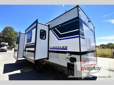 2027 Forest River RV Cherokee Alpha Wolf photo 4