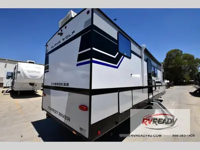 2027 Forest River RV Cherokee Alpha Wolf photo 5