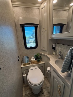 2024 FLEETWOOD DISCOVERY LXE photo 24