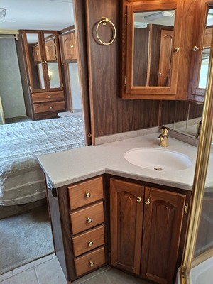 2003 TIFFIN MOTORHOMES PHAETON photo 41