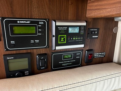 2021 WINNEBAGO TRAVATO photo 9
