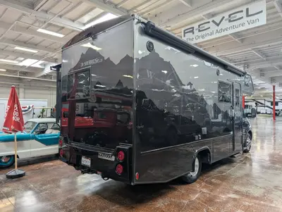 2024 Dynamax Corp Isata 3 Series 24FW photo 10