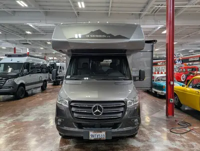 2024 Dynamax Corp Isata 3 Series 24FW photo 3