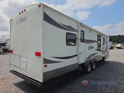 2014 Keystone RV Cougar X-Lite photo 8