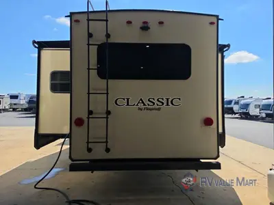 2019 Forest River RV Flagstaff Classic Super Lite photo 4