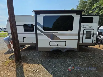 2027 Forest River Flagstaff Micro Lite photo 5