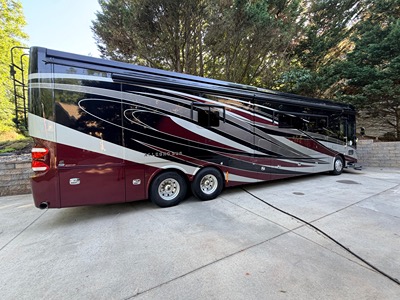 2016 TIFFIN MOTORHOMES ALLEGRO BUS photo 2