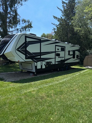 2019 GRAND DESIGN MOMENTUM photo 9
