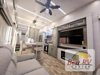 2025 Redwood RV Regency photo 32