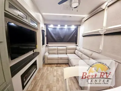 2025 Redwood RV Regency photo 24