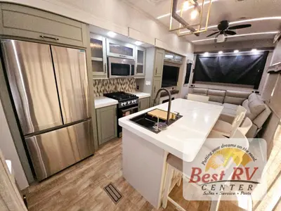 2025 Redwood RV Regency photo 12