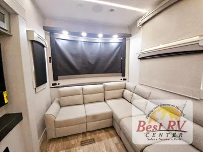2025 Redwood RV Regency photo 30