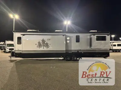 2025 Redwood RV Regency photo 6