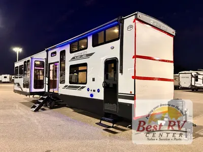 New 2026 Forest River RV Cherokee Timberwolf Black Label 39JMBL