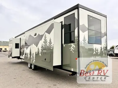 2026 Forest River RV LOST PINES photo 5