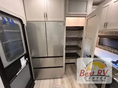2025 Keystone RV Alpine photo 39