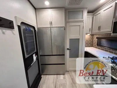 2025 Keystone RV Alpine photo 37