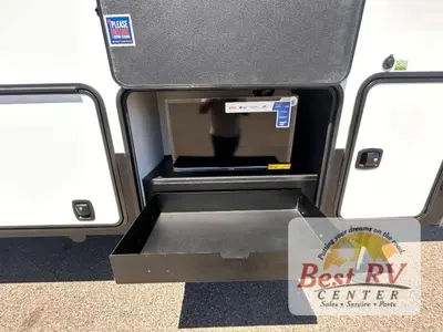 2025 Keystone RV Alpine photo 4