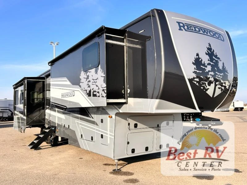2026 Redwood RV Redwood exterior