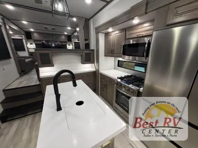 2023 Grand Design Solitude photo 17