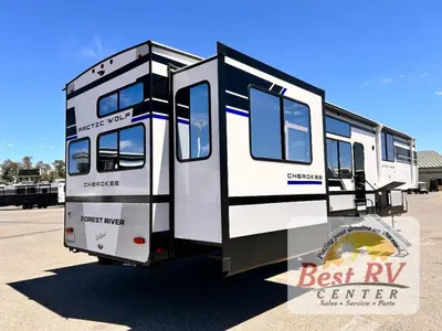 2027 Forest River RV Cherokee Arctic Wolf photo 4